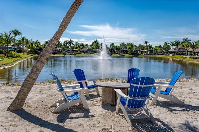 13617 Snapper LN, Naples, FL 34114