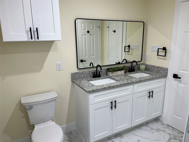 317 E 14th Avenue, Corsicana, TX 75110