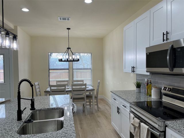 317 E 14th Avenue, Corsicana, TX 75110