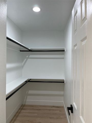 317 E 14th Avenue, Corsicana, TX 75110