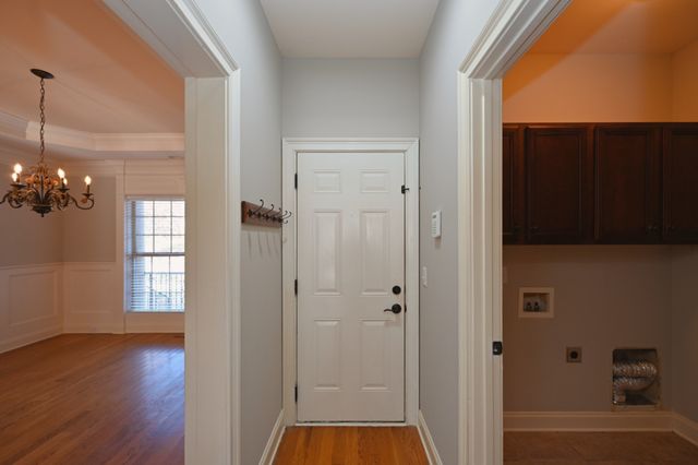 1056 Island Brook Dr, Hendersonville, TN 37075