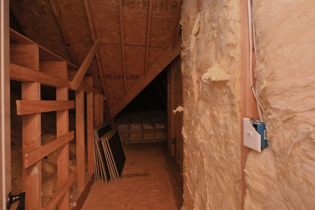 1056 Island Brook Dr, Hendersonville, TN 37075