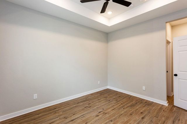 10317 10317 Lake Road Road 15B, Houston, TX 77070