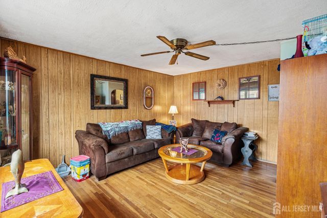 12 Brookside Road, Spotswood, NJ 08884