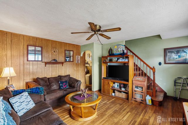 12 Brookside Road, Spotswood, NJ 08884