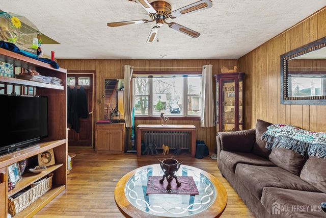 12 Brookside Road, Spotswood, NJ 08884