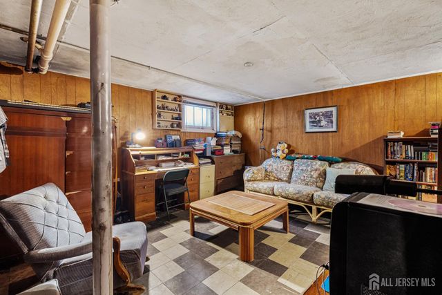 12 Brookside Road, Spotswood, NJ 08884