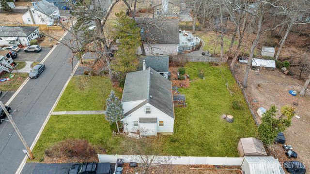 12 Brookside Road, Spotswood, NJ 08884