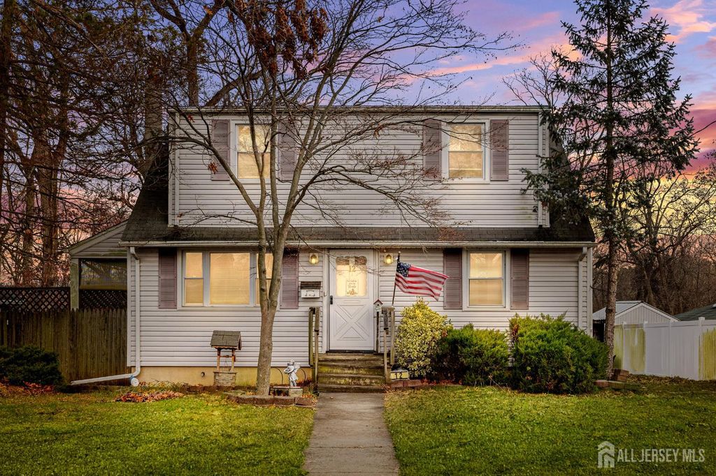 12 Brookside Road, Spotswood, NJ 08884