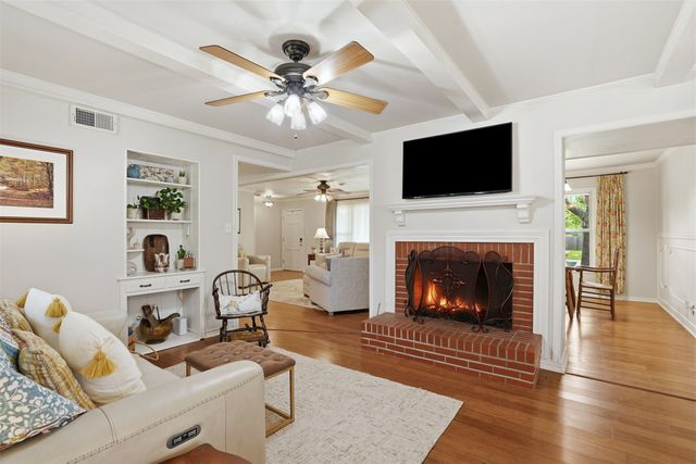 1216 Hilltop Drive, Cleburne, TX 76033