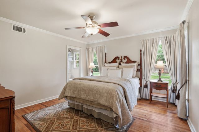 1216 Hilltop Drive, Cleburne, TX 76033