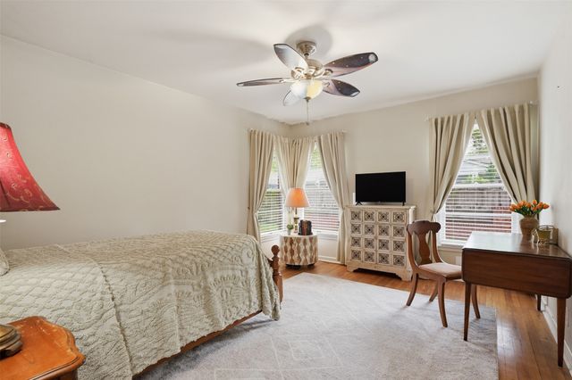 1216 Hilltop Drive, Cleburne, TX 76033