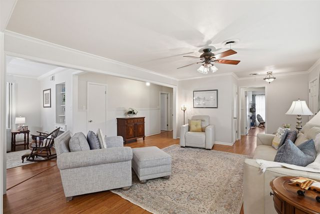 1216 Hilltop Drive, Cleburne, TX 76033