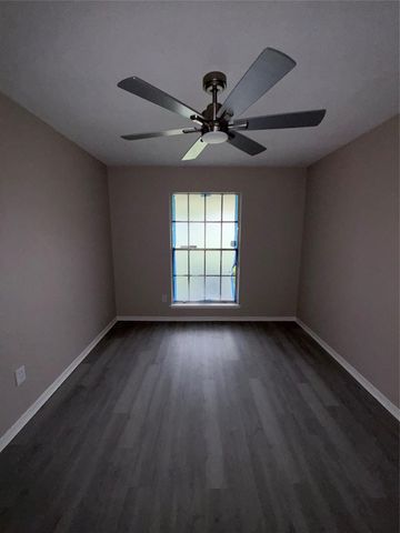 4031 Marchant Road, Houston, TX 77047