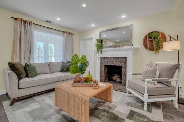 227 Cleopatra Drive, Pleasant Hill, CA 94523