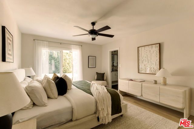 7122 Glasgow Avenue, Los Angeles, CA 90045