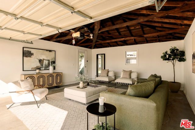 7122 Glasgow Avenue, Los Angeles, CA 90045