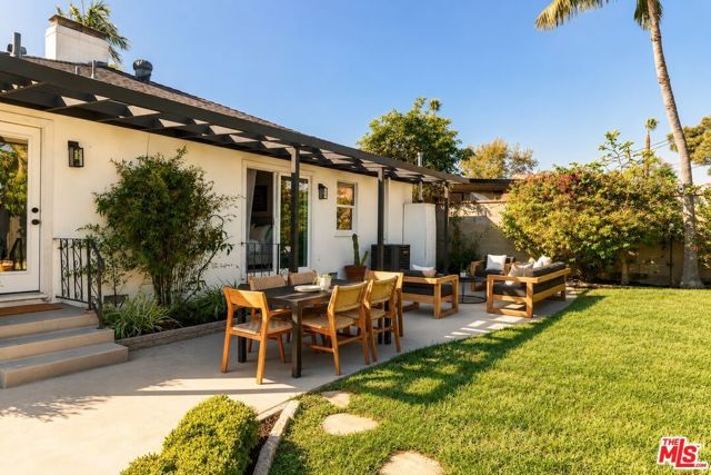 7122 Glasgow Avenue, Los Angeles, CA 90045
