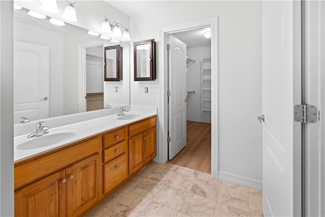 2034 Willow Ridge Avenue, Springdale, AR 72764
