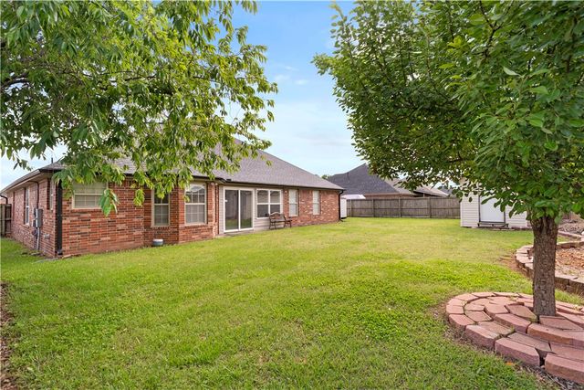 2034 Willow Ridge Avenue, Springdale, AR 72764