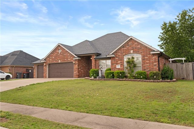 2034 Willow Ridge Avenue, Springdale, AR 72764