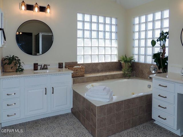 11909 Paseo del Rey Drive, El Paso, TX 79936