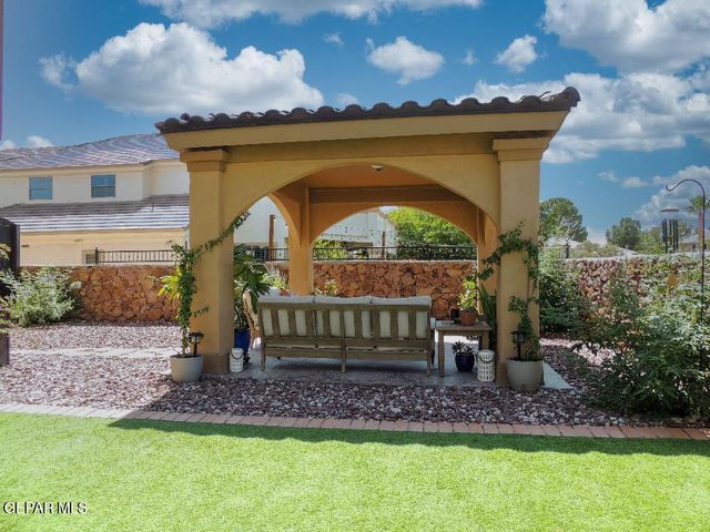 11909 Paseo del Rey Drive, El Paso, TX 79936