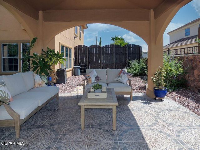 11909 Paseo del Rey Drive, El Paso, TX 79936