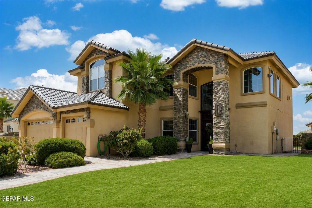 11909 Paseo del Rey Drive, El Paso, TX 79936