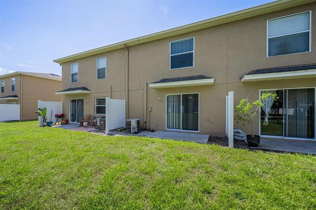 8013 SUTTON TERRACE LANE, Tampa, FL 33615
