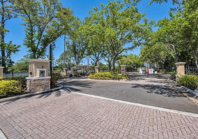 8013 SUTTON TERRACE LANE, Tampa, FL 33615