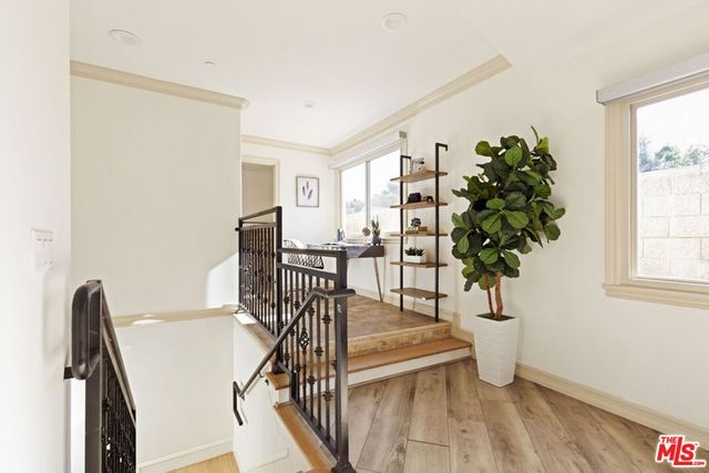 272 N Chester Avenue 101, Pasadena, CA 91106