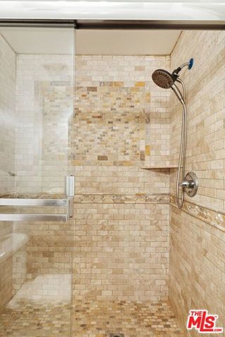 272 N Chester Avenue 101, Pasadena, CA 91106