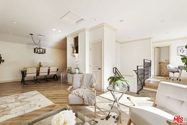 272 N Chester Avenue 101, Pasadena, CA 91106