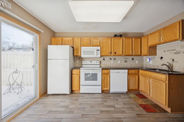 1166 100th Drive NE C, Blaine, MN 55434