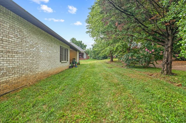 1309 Bridle Path, Cookeville, TN 38501