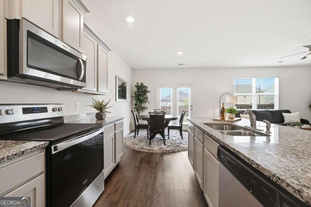 128 Montgomery Drive, Stockbridge, GA 30281