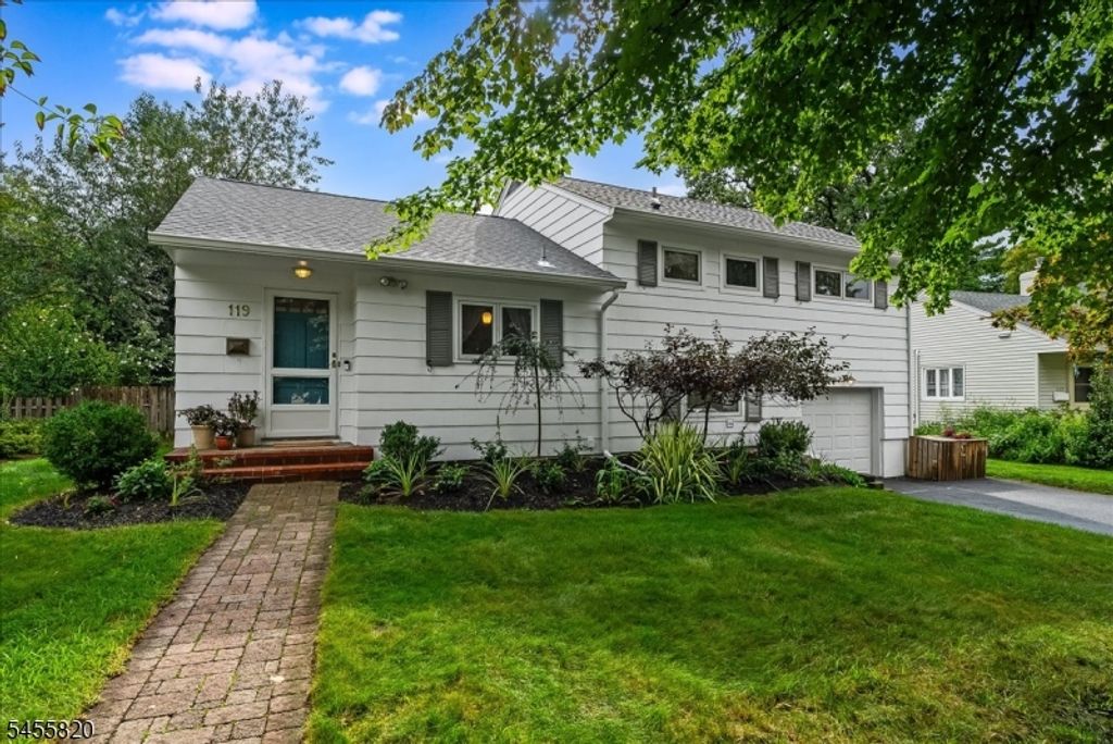 119 Squire Hill Rd, Montclair Twp., NJ 07043 — exterior