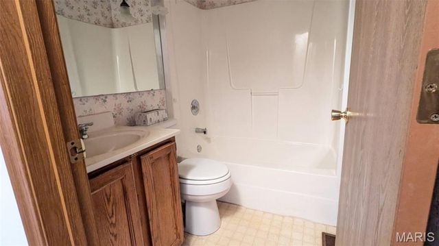 105 Hickory Drive, Troy, MO 63379