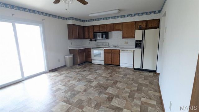 105 Hickory Drive, Troy, MO 63379