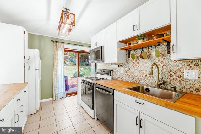 221 DEVON RD, Fairless Hills, PA 19030