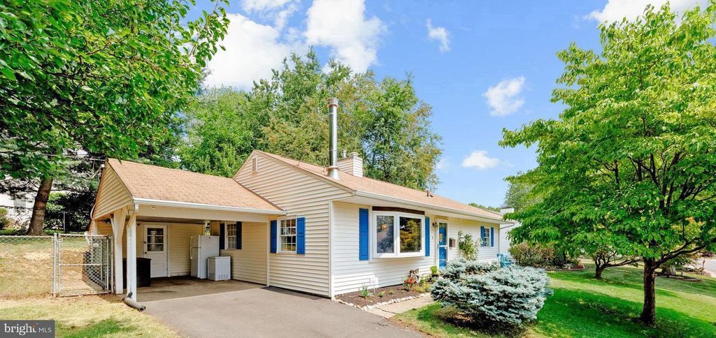 221 DEVON RD, Fairless Hills, PA 19030