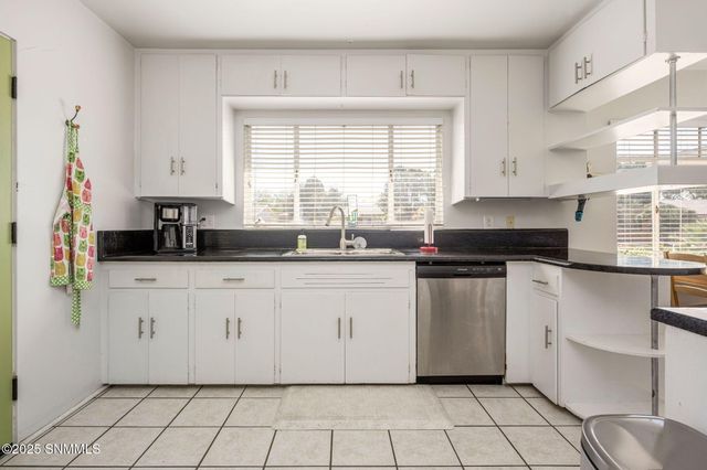 414 Phillips Drive, Las Cruces, NM 88005