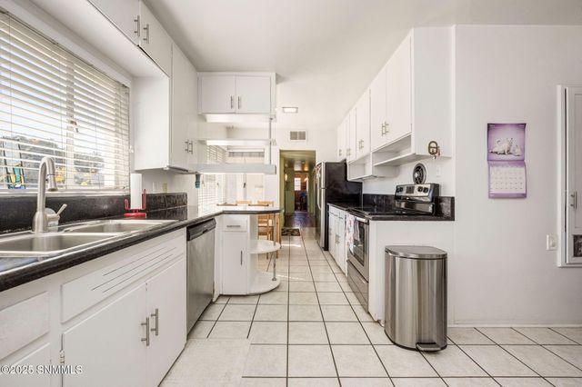 414 Phillips Drive, Las Cruces, NM 88005