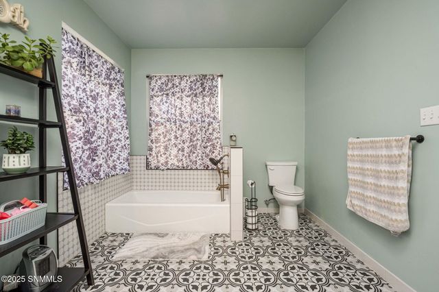 414 Phillips Drive, Las Cruces, NM 88005