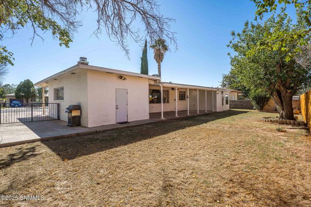 414 Phillips Drive, Las Cruces, NM 88005
