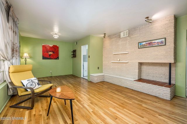 414 Phillips Drive, Las Cruces, NM 88005