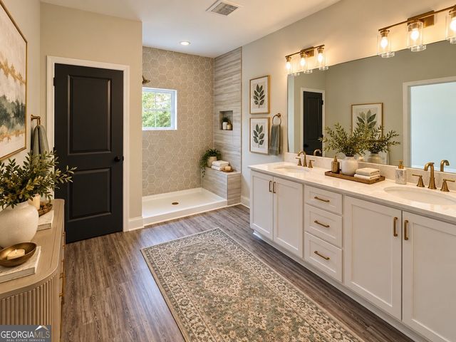 947 Willingham Drive 2, Hapeville, GA 30354