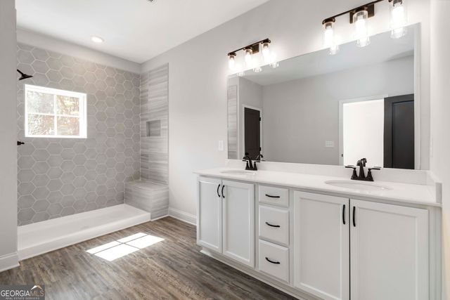 947 Willingham Drive 2, Hapeville, GA 30354