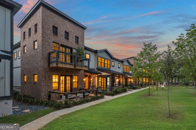947 Willingham Drive 2, Hapeville, GA 30354